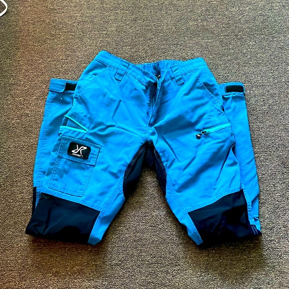 Revolution Race size small - Picture 1 of 3